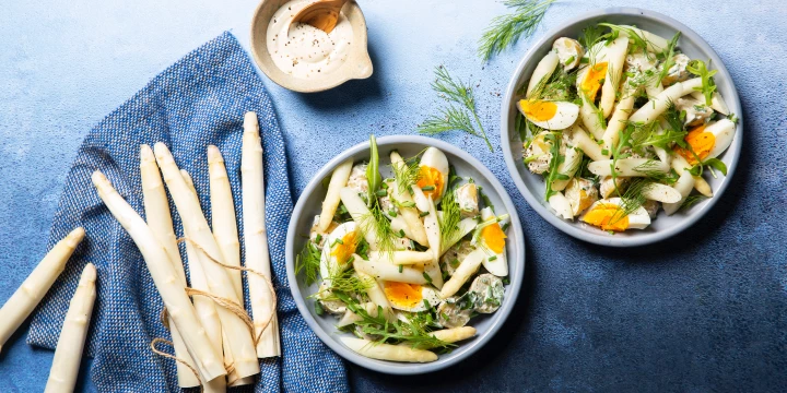 Salade met asperges, krieltjes en eieren